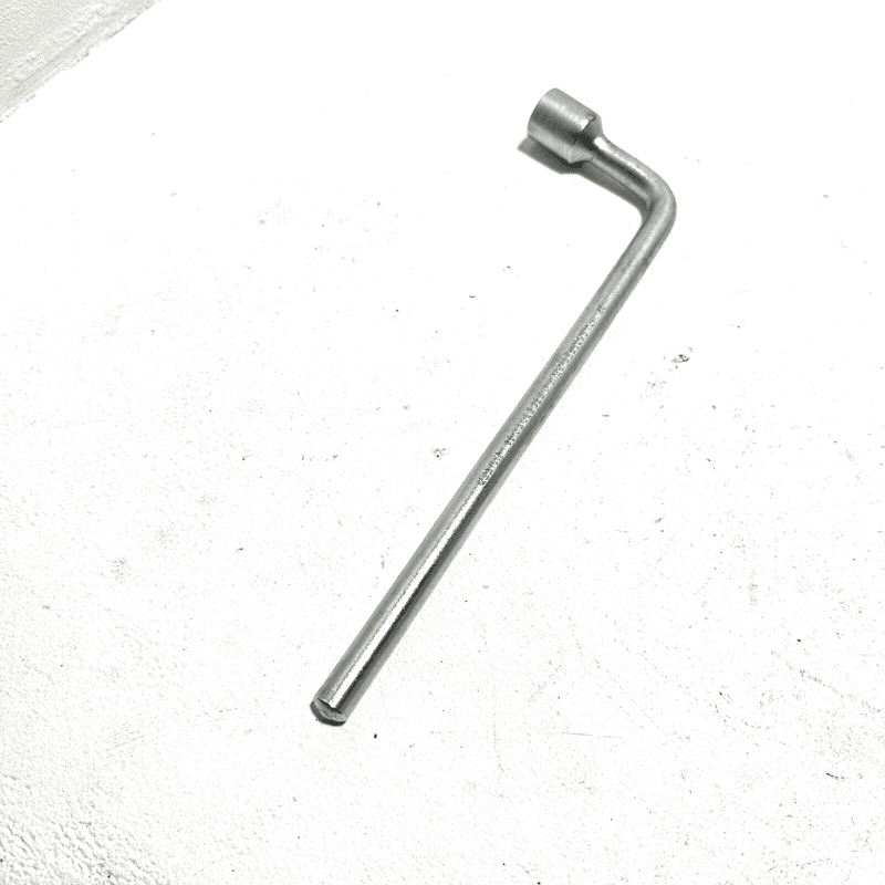 2007-2013 MERCEDES W221 S600 S550 Emergency Wheel Socket Lug Nut Wrench 17
