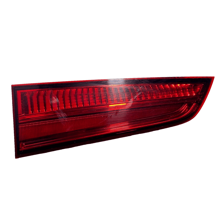 2016-2018 HONDA PILOT REAR RIGHT PASSENGER SIDE INNER TAILLIGHT LAMP OEM