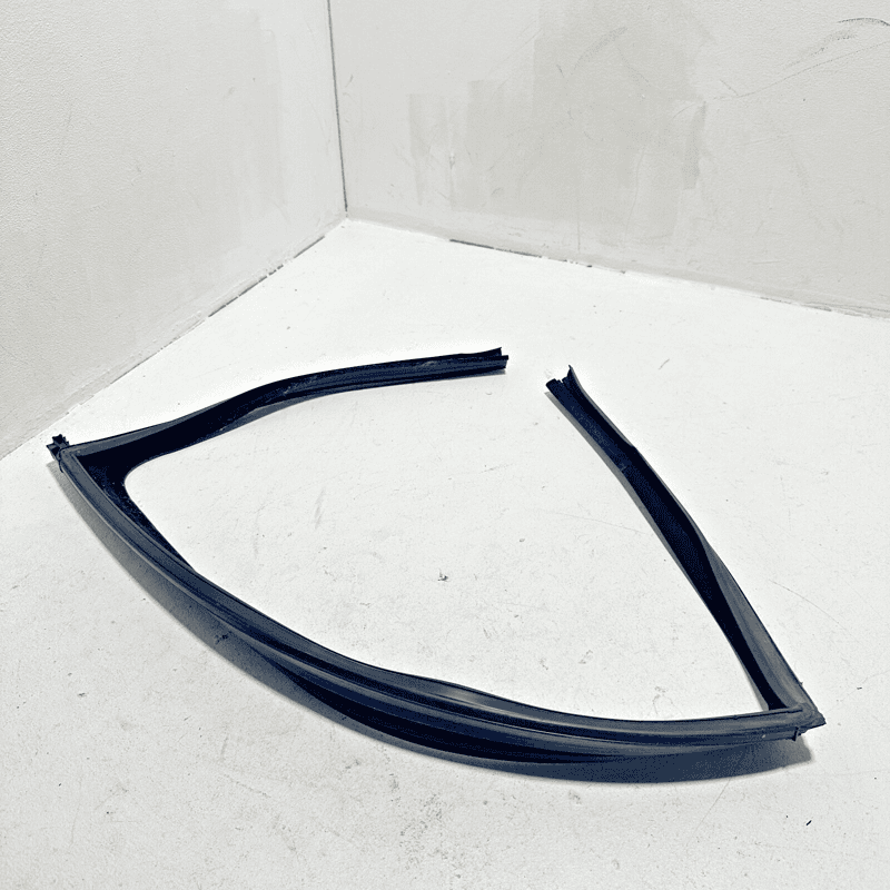 MERCEDES W221 S550 07-13 REAR PASSENGER DOOR WINDOW GLASS RUN CHANNEL SEAL OEM