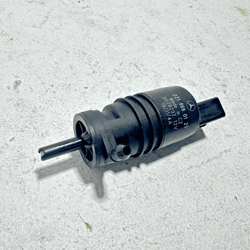 2010 - 2013 MERCEDES-BENZ S550 FRONT WINDSHIELD WASHER PUMP OEM
