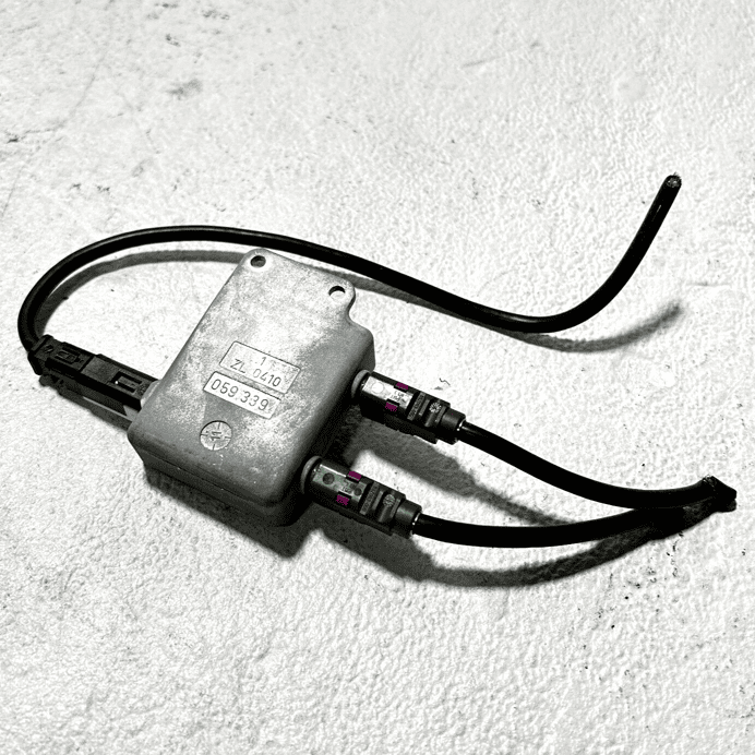 2007-2013 MERCEDES S550 W221 ANTENNA AMPLIFIER AMP SPLITTER MODULE OEM