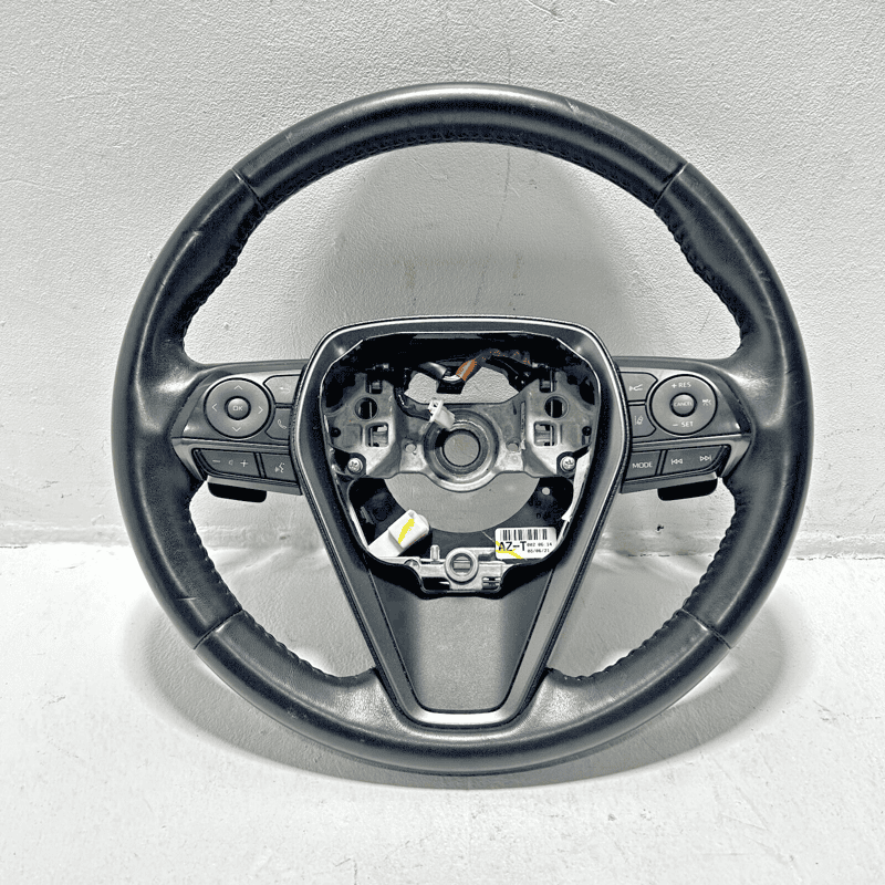 TOYOTA CAMRY XSE STEERING WHEEL LEATHER WITH SWITCH BUTTON 2018 - 2024 OEM