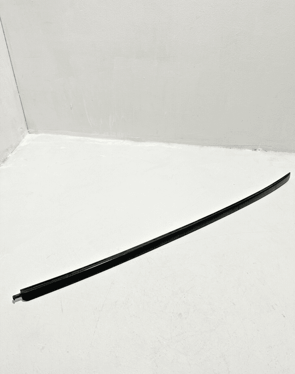 2018 - 2024 TOYOTA CAMRY WINDSHIELD LEFT DRIVER SIDE DRIP SEAL MOLDING OEM