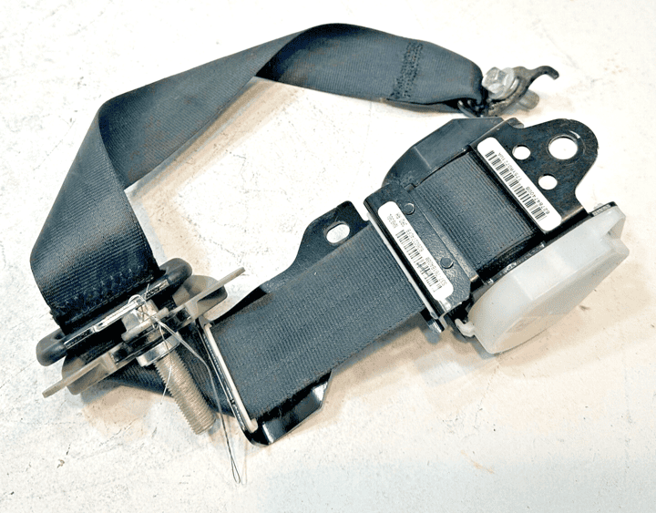 16-22 Honda Pilot Rear Passenger Side 3rd Third Row Seatbelt Belt Retractor OEM