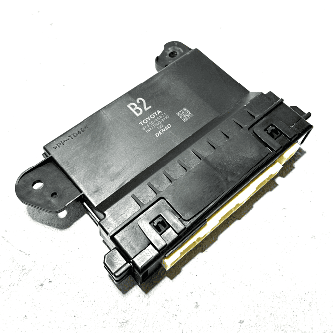 2018-2019 TOYOTA CAMRY A/C COMPRESSOR AMPLIFIER CONTROL MODULE UNIT OEM