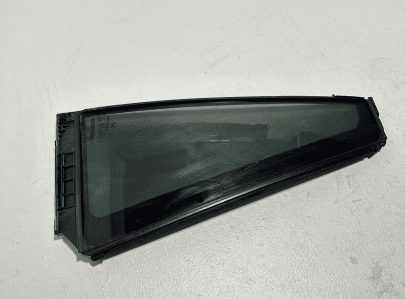 2016-2021 HONDA PILOT DOOR WINDOW CORNER FIXED GLASS REAR LEFT DRIVER SIDE OEM