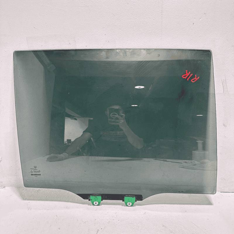 2016-2018 HONDA PILOT EX-L REAR RIGHT PASSENGER SIDE DOOR WINDOW GLASS OEM