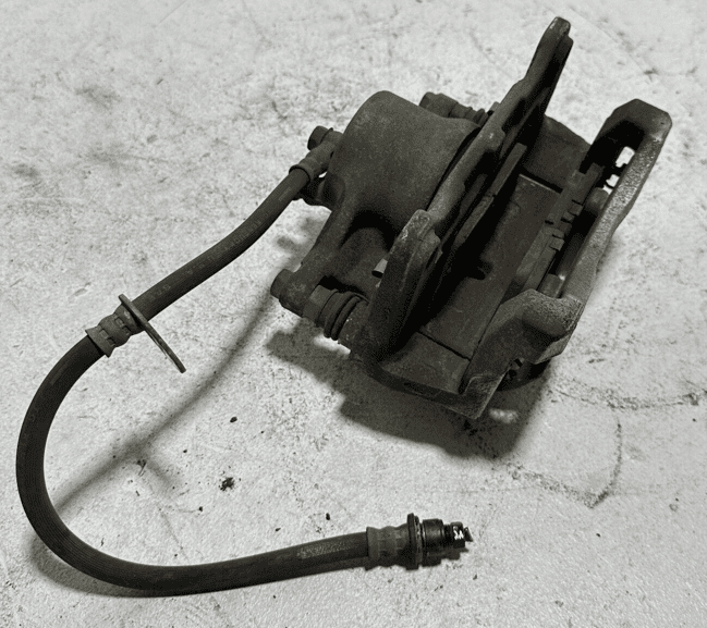 2019-2023 TOYOTA CAMRY XSE FRONT LEFT DRIVER SIDE BRAKE CALIPER OEM