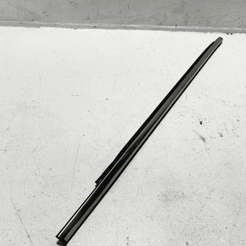 2018-24 TOYOTA CAMRY XSE REAR RIGHT PASSENGER SIDE DOOR WINDOW BELT MOLDING OEM