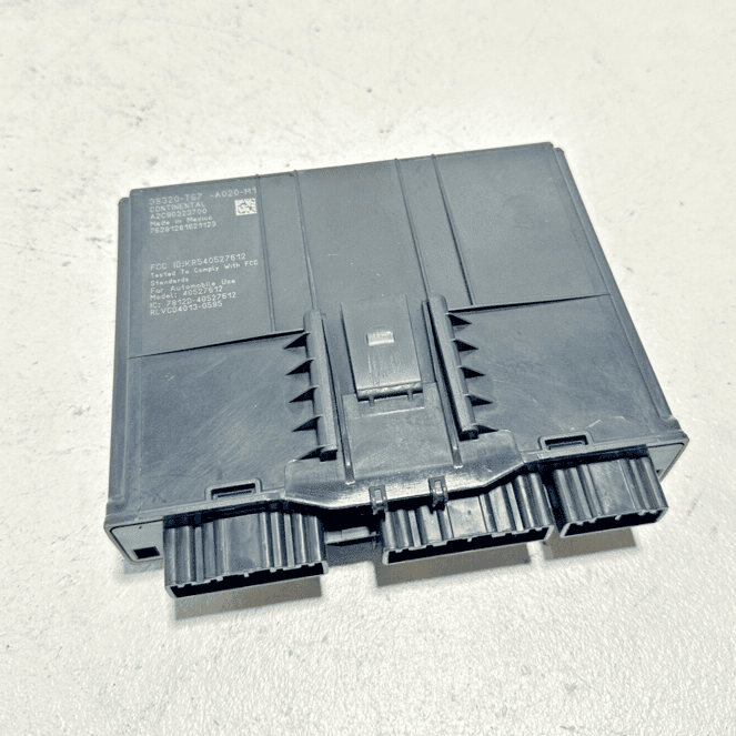 2016 - 2018 HONDA PILOT EX-L SMART POWER KEYLESS ACCESS/TPMS CONTROL MODULE OEM