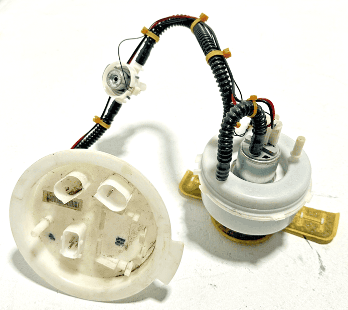 BMW 535i GT 3.0L AWD Gas Tank Reservoir Fuel Pump OEM 2011-2017