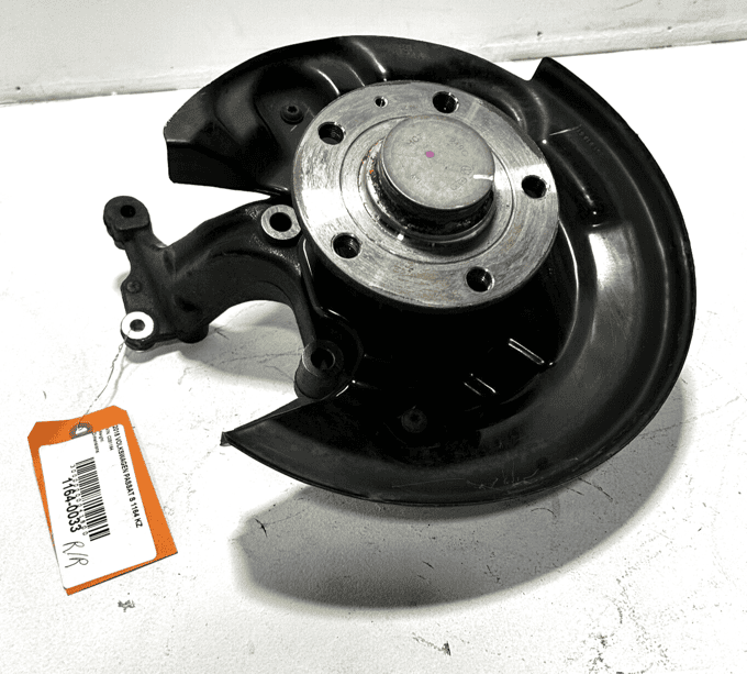 2012-2018 VOLKSWAGEN PASSAT S REAR RIGHT STEERING SPINDLE KNUCKLE HUB OEM