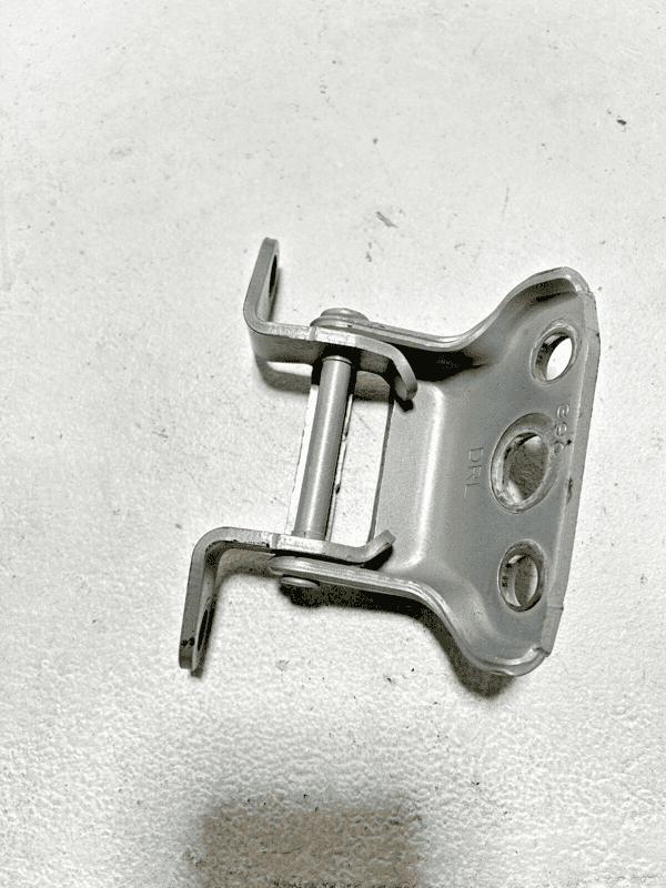2024 SUBARU IMPREZA WRX FRONT RIGHT PASSENGER SIDE DOOR HINGE LOWER OEM 1PCS