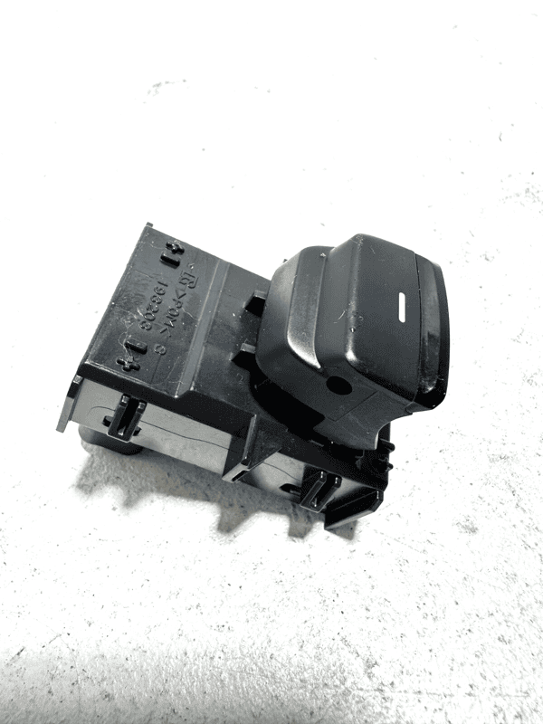 SUBARU IMPREZA RS 2024 REAR LEFT OR RIGHT SIDE DOOR WINDOW SWITCH OEM = 1PCS =