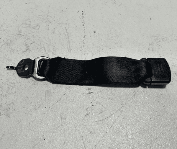 2012-13-2016 BMW 528xi REAR CENTER SEAT BELT SEATBELT BUCKLE RECEIVER OEM
