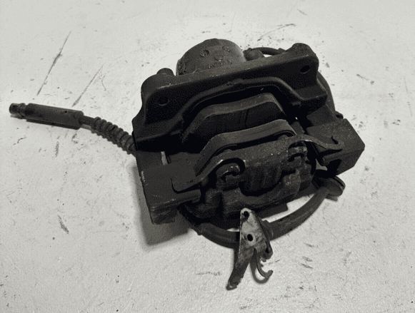 2012-2016 BMW 528XI FRONT LEFT DRIVER SIDE BRAKE CALIPER OEM