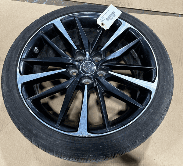 TOYOTA CAMRY WHEEL TIRE RIM 235/40R19 YOKOHAMA GTX 19*8J 2018-2020 W/TPM OEM 22