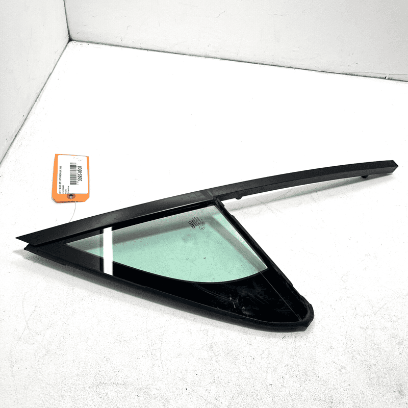 Front Left / Driver Side Door Window Corner Vent Glass AUDI Q7 2017-2023 OEM