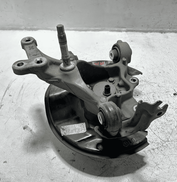 2018-2024 TOYOTA CAMRY XSE REAR LEFT DRIVER SIDE SPINDLE KNUCKLE W/HUB OEM