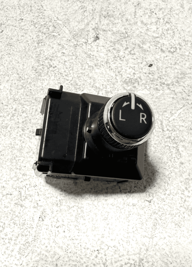 2018-2019 Toyota Camry Power Door Mirror Adjuster Front Left Driver Side OEM