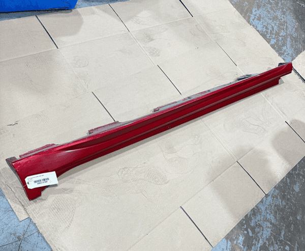2018 - 2024 TOYOTA CAMRY XSE LEFT SIDE LOWER BODY SKIRT ROCKER PANEL RED 3U5 OEM