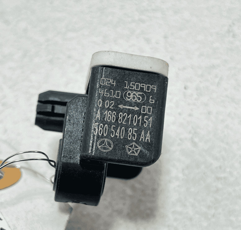 2015 JEEP GRAND CHEROKEE CRASH IMPACT SENSOR FRONT RIGHT OR LEFT OEM