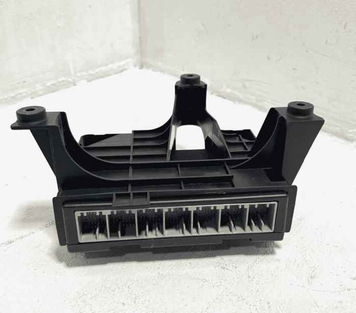 2013-2014 Chevrolet Sonic Body Control Module  OEM