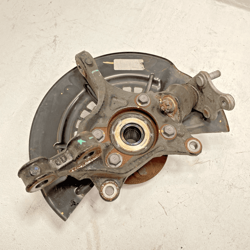TOYOTA CAMRY XLE LE 2.5L FRONT PASSENGER SIDE SPINDLE KNUCKLE HUB OEM 2018-2024