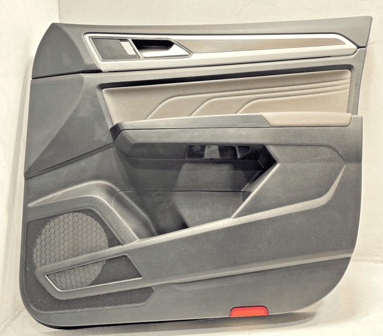 2021-2023 Volkswagen Atlas Front Right Passenger Side Door Trim Panel Cover OEM