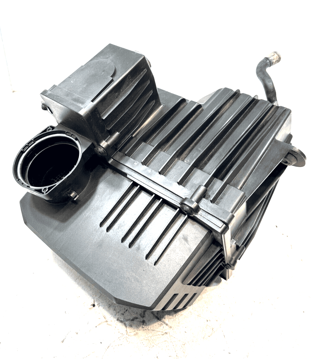2018-2023 Volkswagen Atlas SE Air Intake Cleaner Filter Box OEM