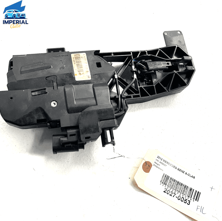 FRONT LEFT DOOR EXTERIOR HANDLE KEYLESS BASE OEM 2007-13 Mercedes-Benz W221