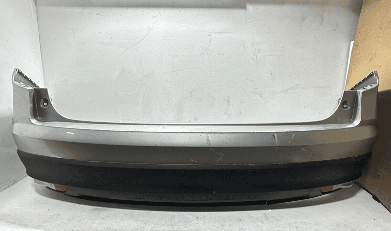 2016 - 2018 HONDA REAR BUMPER COVER PANEL & REFLECTOR LIGHTS OEM NH830M SILVER