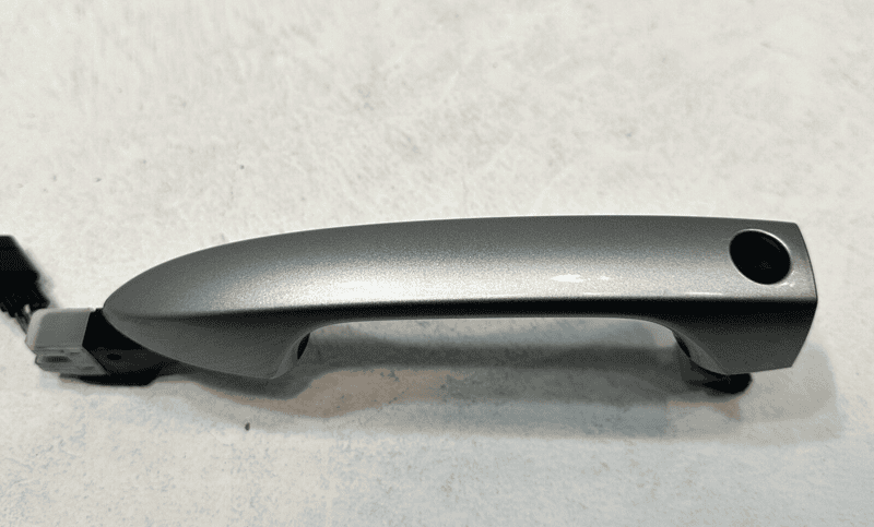 2016 - 2022 HONDA PILOT FRONT LEFT DRIVER SIDE OUTSIDE DOOR HANDLE SILVER OEM