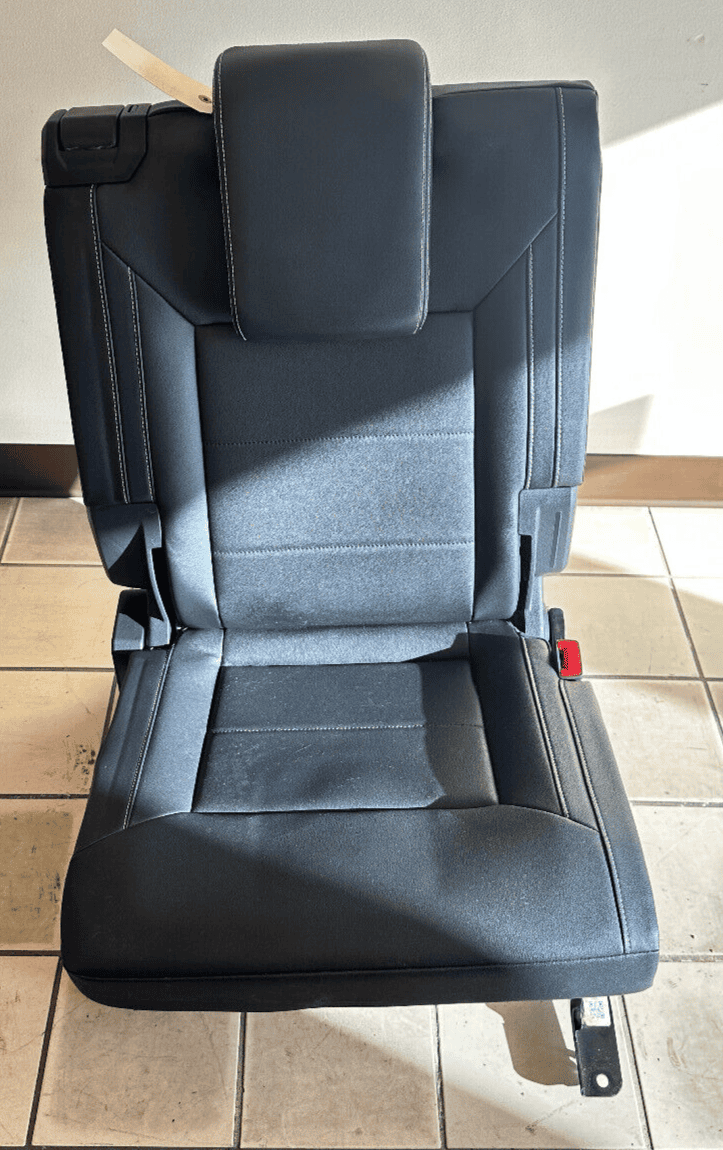 2021-2023 VOLKSWAGEN ATLAS REAR 3RD ROW RIGHT PASSENGER SIDE SEAT COMPLETE OEM