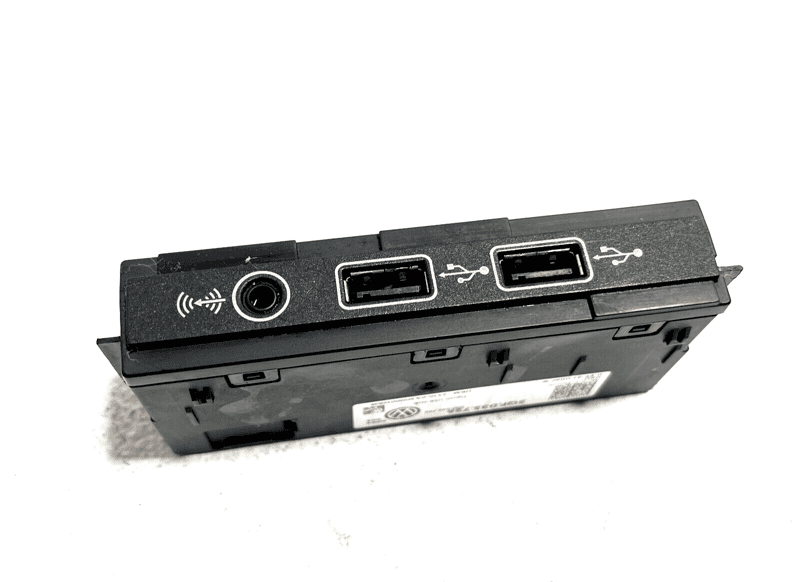2020-2021 Volkswagen Atlas Interior Center Console USB Aux Relay Module OEM