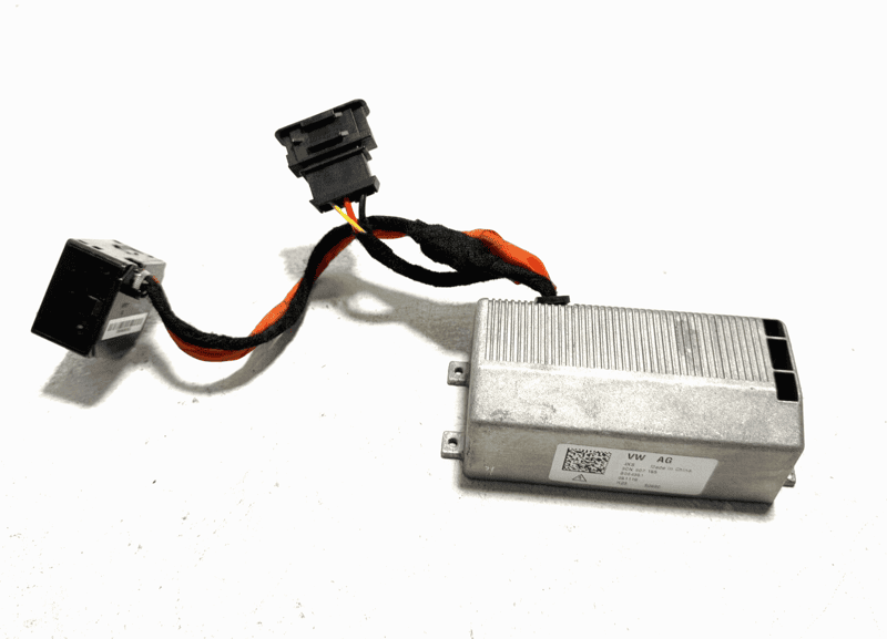 2018-2023 Volkswagen Atlas Center Console Power Inverter Converter OEM