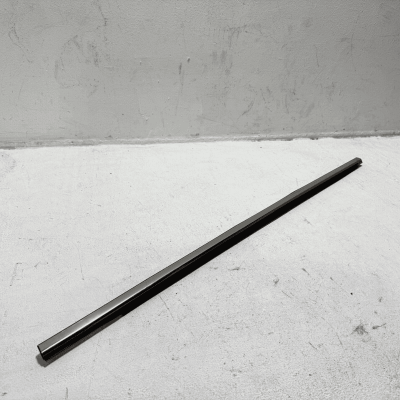 HONDA PILOT FRONT LEFT DRIVER SIDE DOOR WINDOW GLASS BELT MOLDING OEM 2016-2022