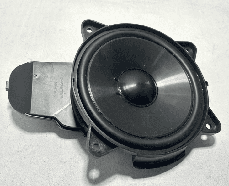 HONDA PILOT ELITE 2016-2018 REAR SUBWOOFER SUB WOOFER SPEAKER BASS BOX OEM