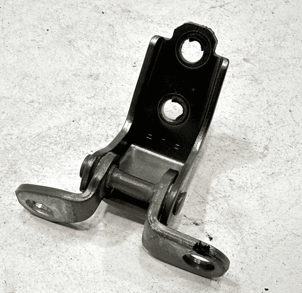 ACURA MDX  2014-2020 REAR LEFT DRIVER SIDE DOOR LOWER HINGE OEM