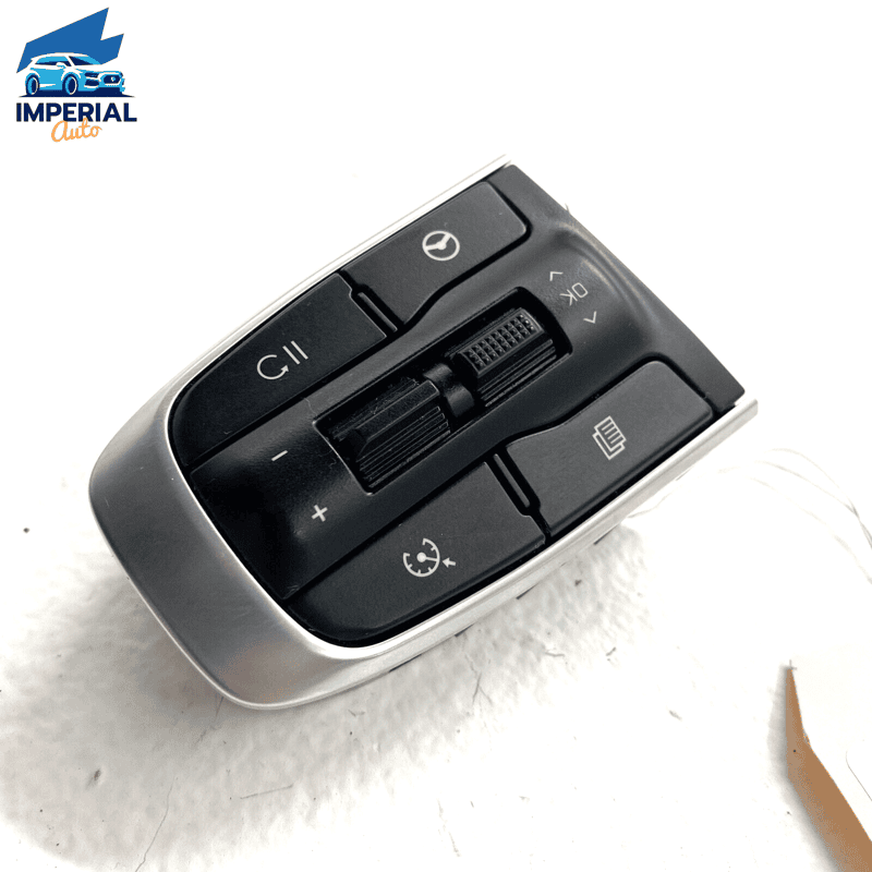 21-23 KIA K5 STEERING WHEEL RIGHT PASSENGER SIDE CRUISE CONTROL SWITCH OEM