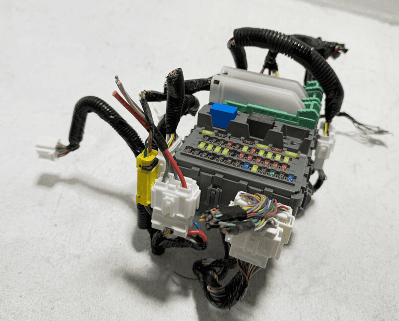 2018-2020 ACURA TLX A-SPEC CABIN POWER DISTRIBUTION FUSE RELAY BOX MODULE  OEM