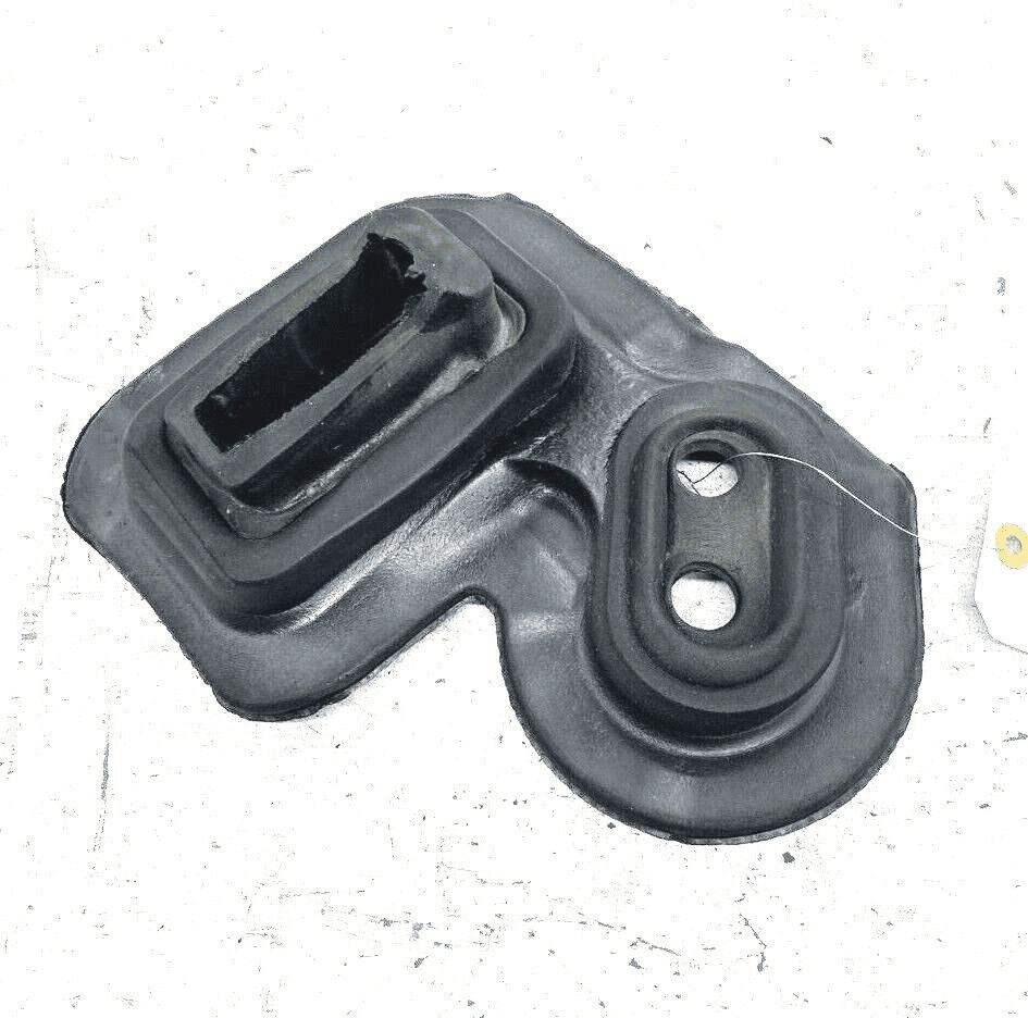 11-19 FORD EXPLORER EXPANSION VALVE A/C EVAPORATOR GASKET OEM BB5Z-19B588-A 11-19 FORD EXPLORER EXPANSION VALVE A/C EVAPORATOR GASKET OEM BB5Z-19B588-A