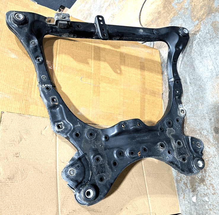 TOYOTA CAMRY XSE FRONT SUBFRAME CROSSMEMBER ENGINE CRADLE 2018-2024 OEM