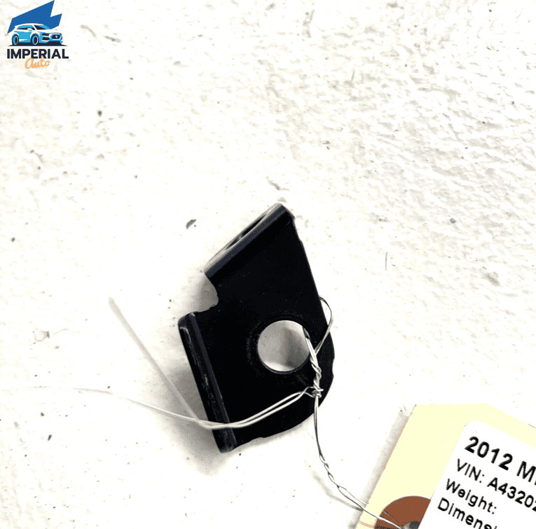 REAR SEAT BACK PAD LOWER LEFT DRIVER SIDE BRACKET OEM 2007-13 MERCEDES S550