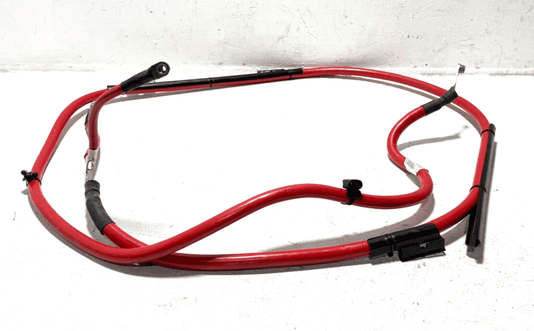 2014 Mercedes-Benz S 550 Positive Cable to Main Fuse Box OEM 2014 Mercedes-Benz S 550 Positive Cable to Main Fuse Box OEM