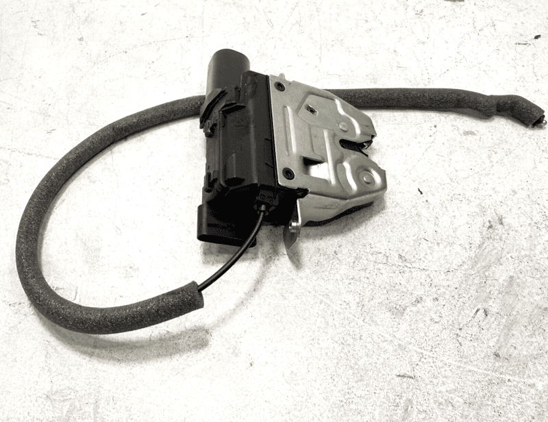 2014-2017 Mercedes-Benz S 550 Trunk Lock Actuator Motor OEM