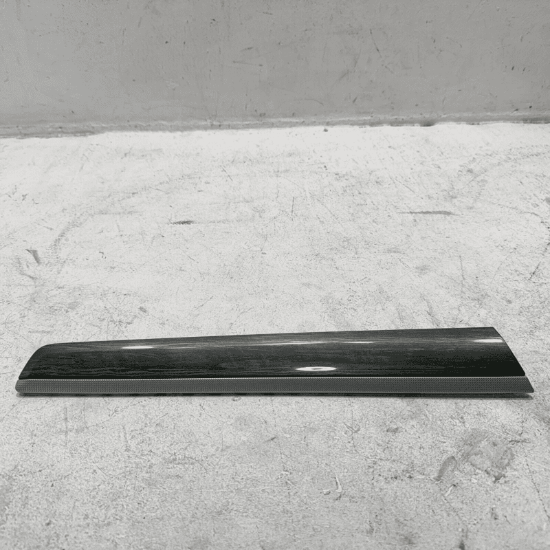 VOLKSWAGEN PASSAT FRONT PASSENG SIDE DOOR PANEL MOLDING TRIM COVER 2016-2019 OEM