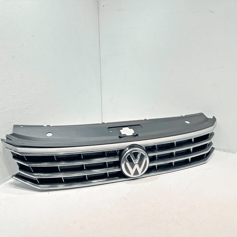 Front Upper Radiator Grille Volkswagen Passat 2016-2018 OEM