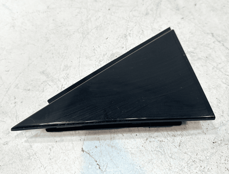 2012-2018 VOLKSWAGEN PASSAT REAR DRIVER SIDE DOOR REARWARD APPLIQUE MOLDING OEM