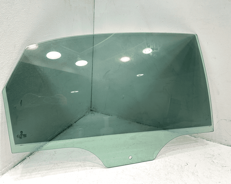 2012-2018 VOLKSWAGEN PASSAT LE REAR RIGHT SIDE DOOR WINDOW GLASS GREEN OEM